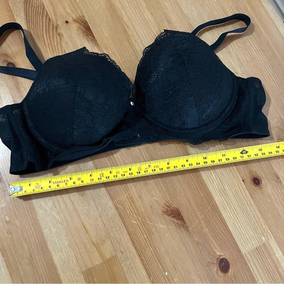 Black Lacy Bra - Picture 5 of 8